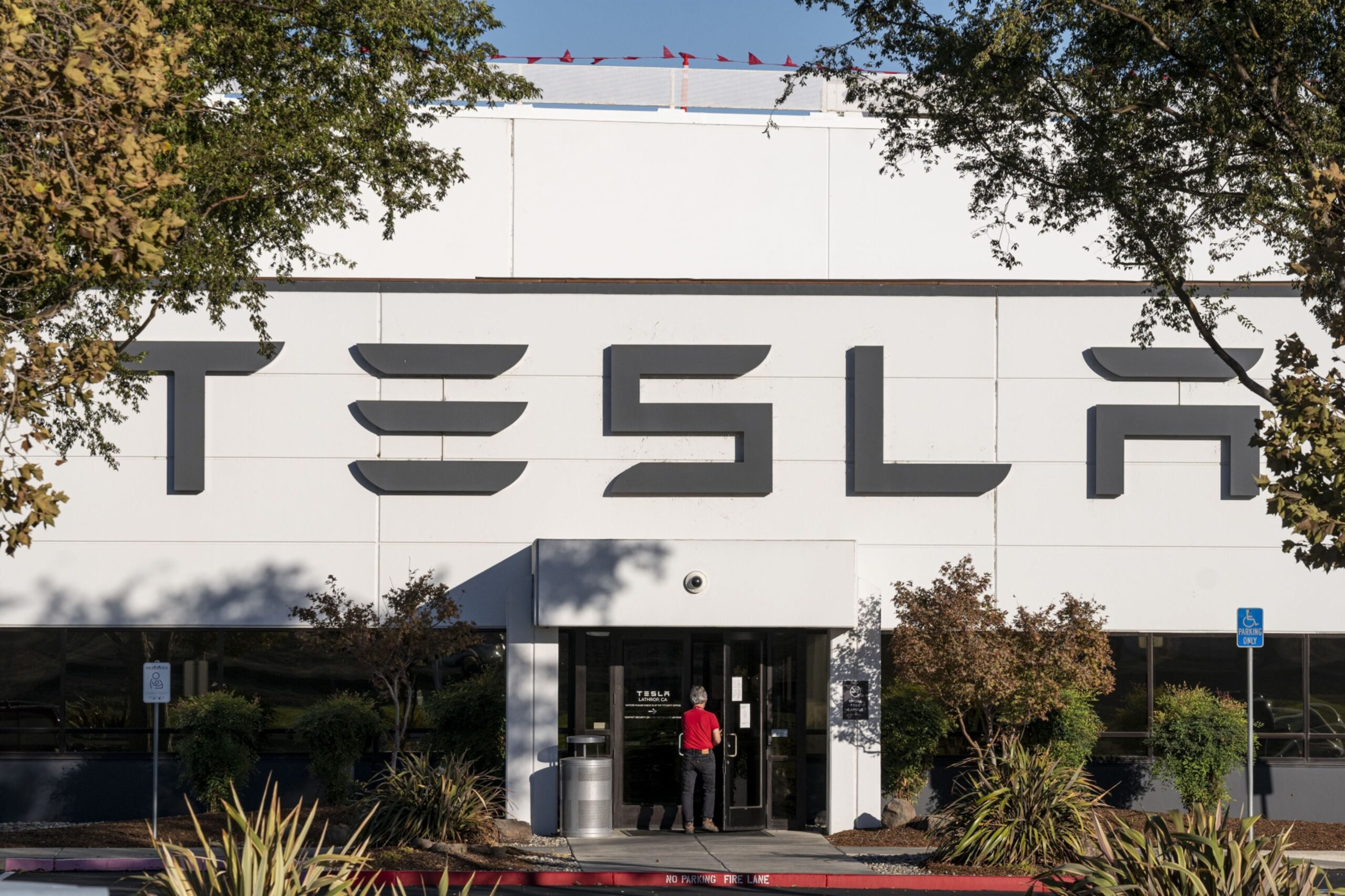 Tesla Sued By Black Gay Worker Claiming ‘unchecked Racism