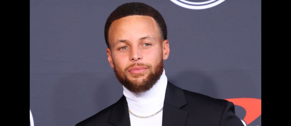 Stephen Curry Makes More $50 Million A Year, But He’s Not Spending It ...