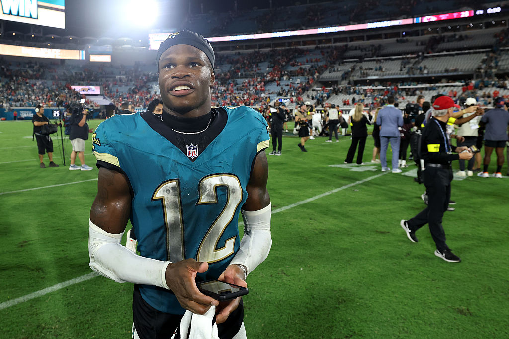 Injured But Still Cashing In: Travis Hunter Banked $12.8M, Trails Only Shedeur Sanders